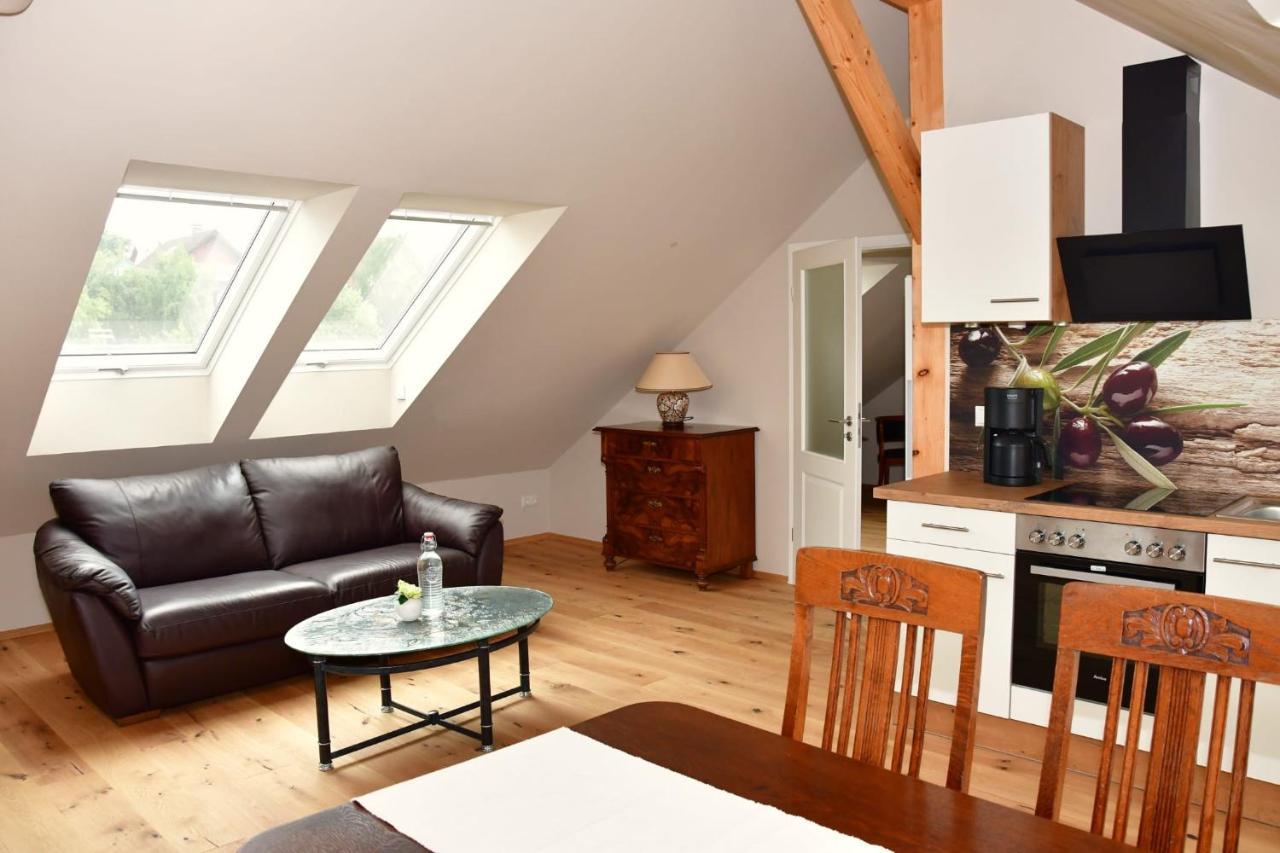 Domizil Eutschuetzgruen Apartment